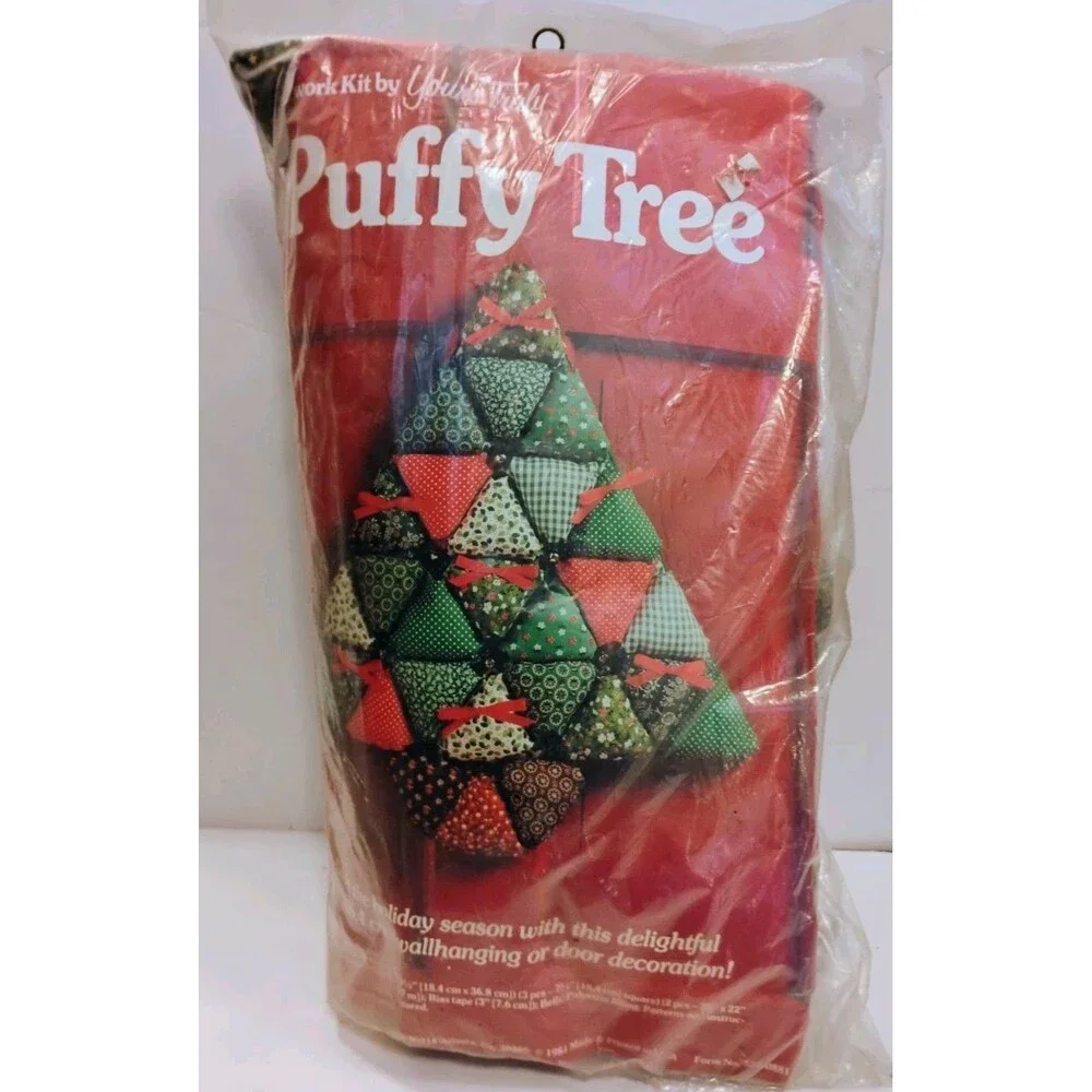 Vintage Yours Truly Patchwork Quilted Christmas Puffy Tree Kit Sealed 1979
